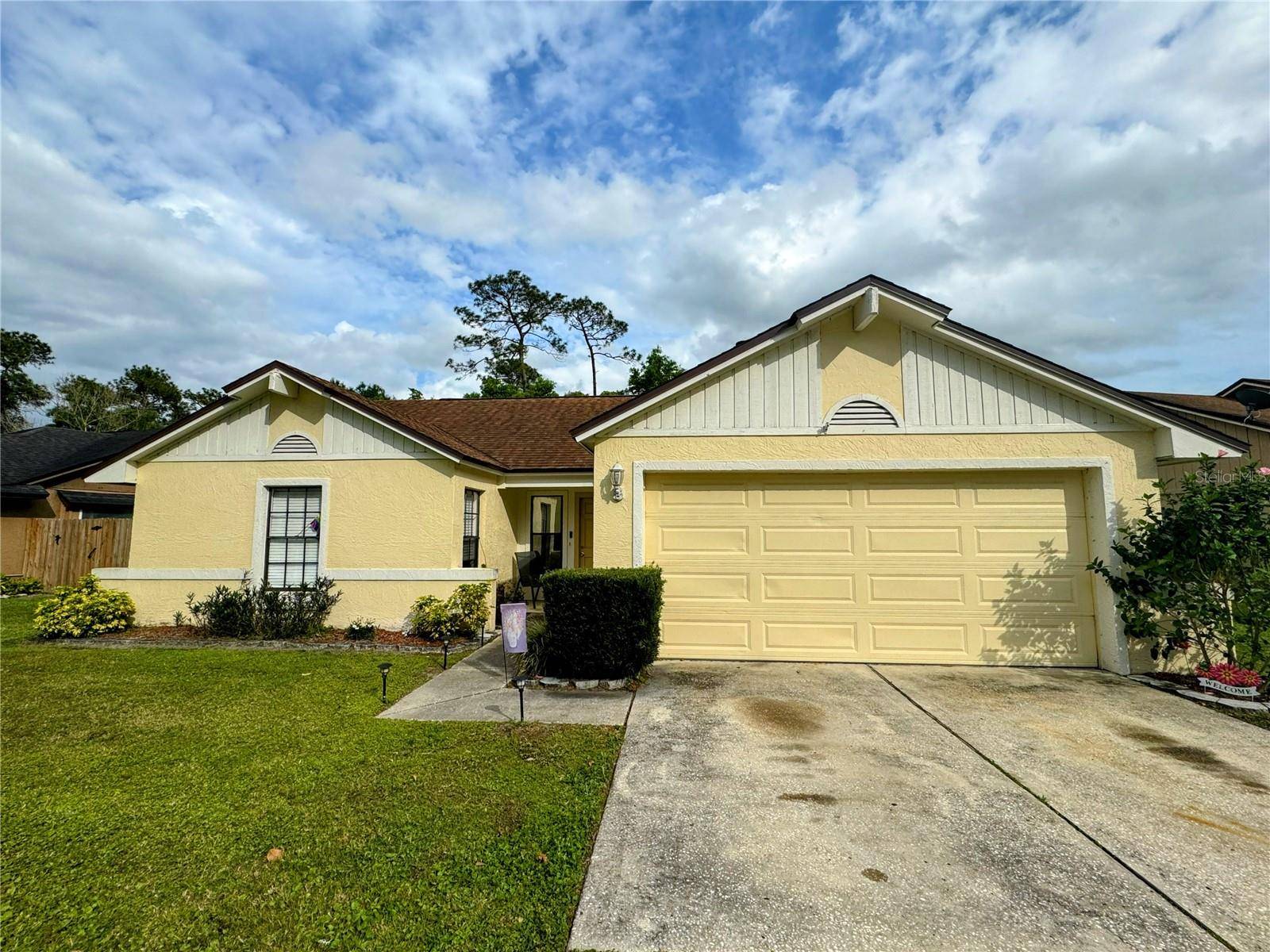 Oviedo, FL 32765,1000 MCKINNON AVE