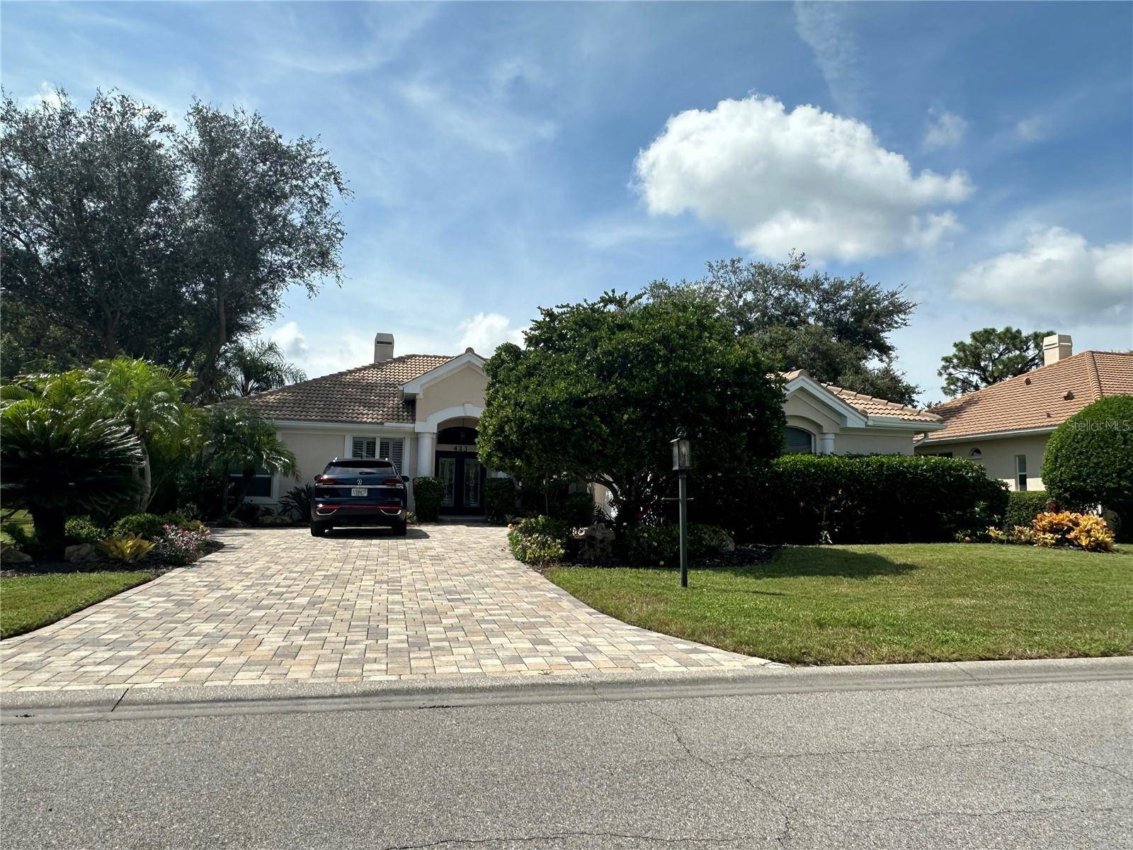 Venice, FL 34292,423 AUTUMN CHASE DR