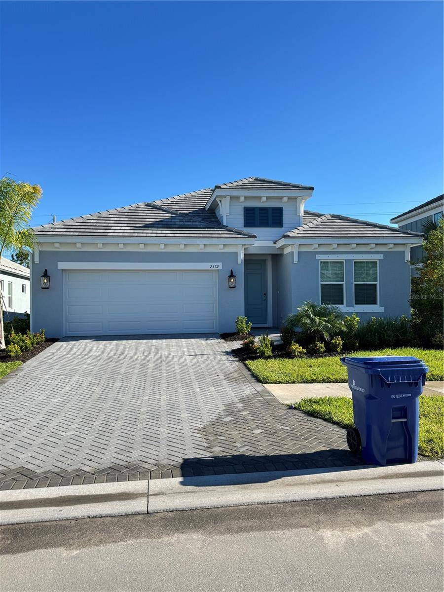 Sarasota, FL 34240,2572 STAR APPLE WAY