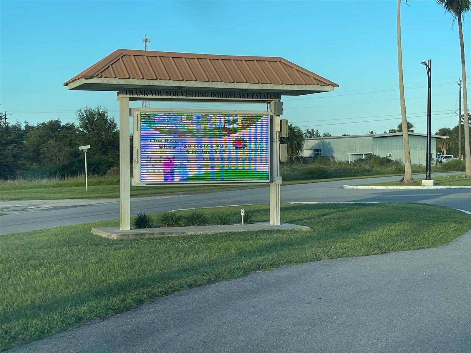 Indian Lake Estates, FL 33855,402 AZALEA DR