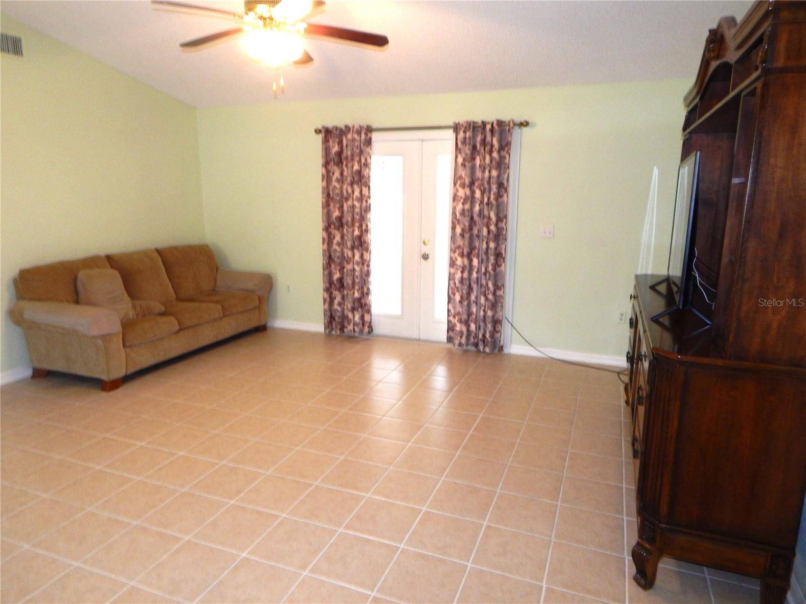 Lake Wales, FL 33853,914 OXFORD WAY