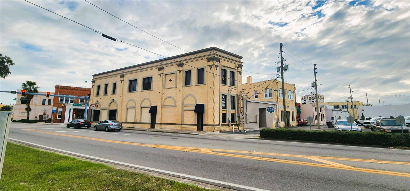 Lake Wales, FL 33853,251 E PARK AVE #102
