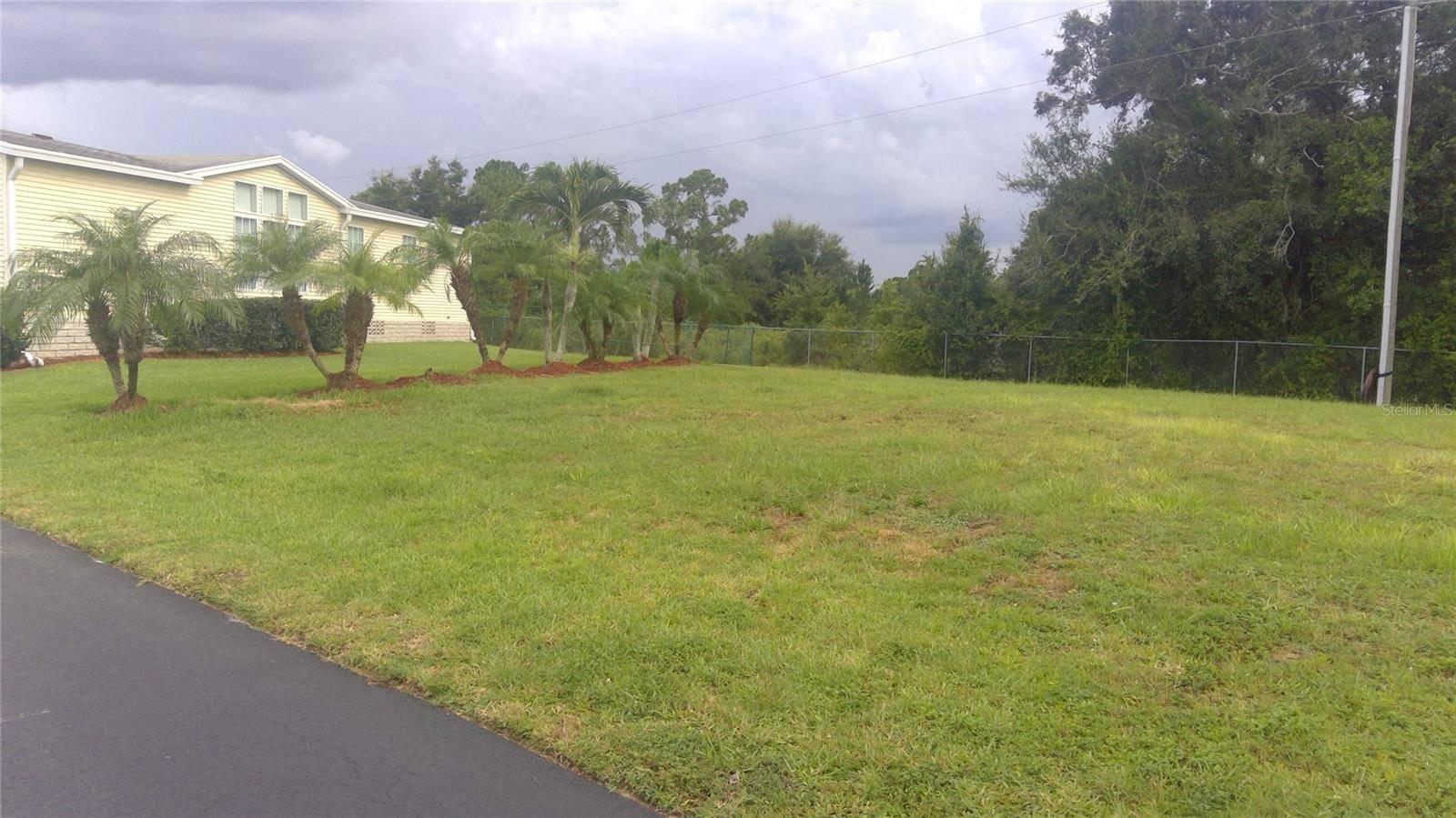 Frostproof, FL 33843,686 SANDWEDGE DR