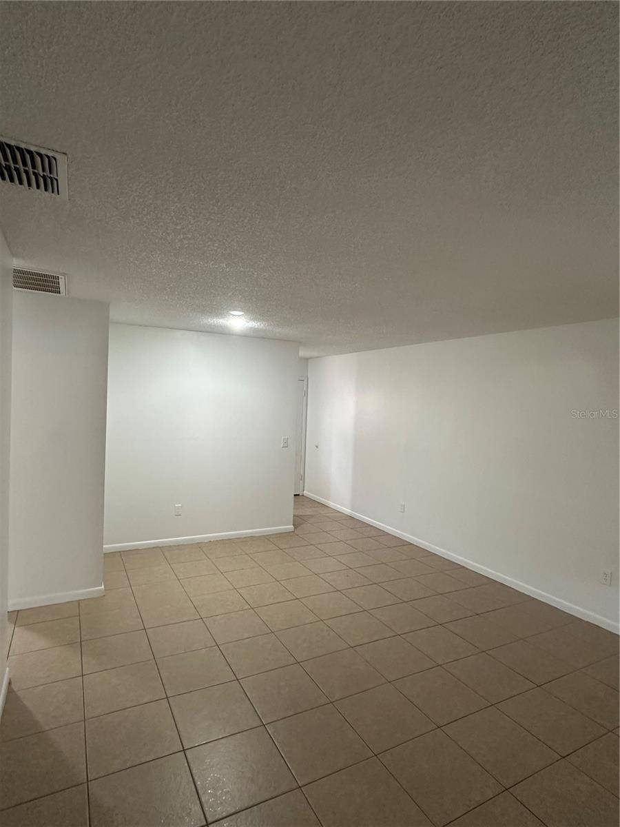 Auburndale, FL 33823,2220 LEO DR #C
