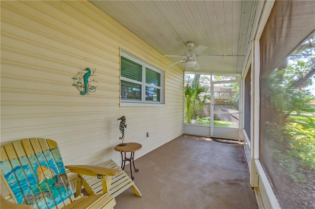 Ruskin, FL 33570,2616 MANATEE HARBOR DR