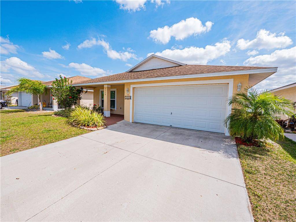 Ruskin, FL 33570,1110 PROSPERITY PL