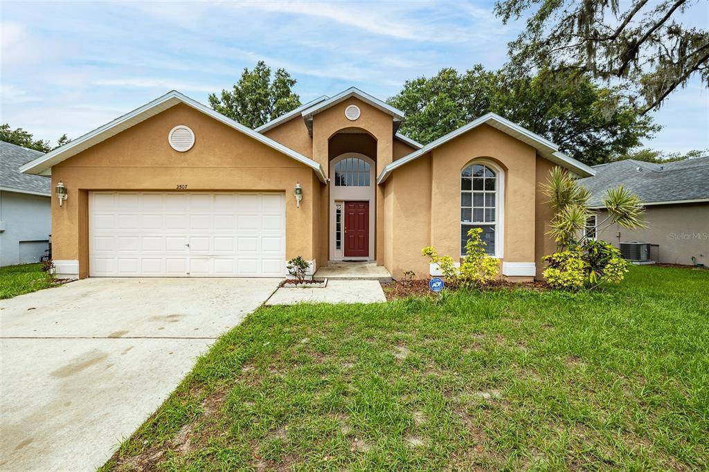 Valrico, FL 33596,2507 CLARESIDE DR