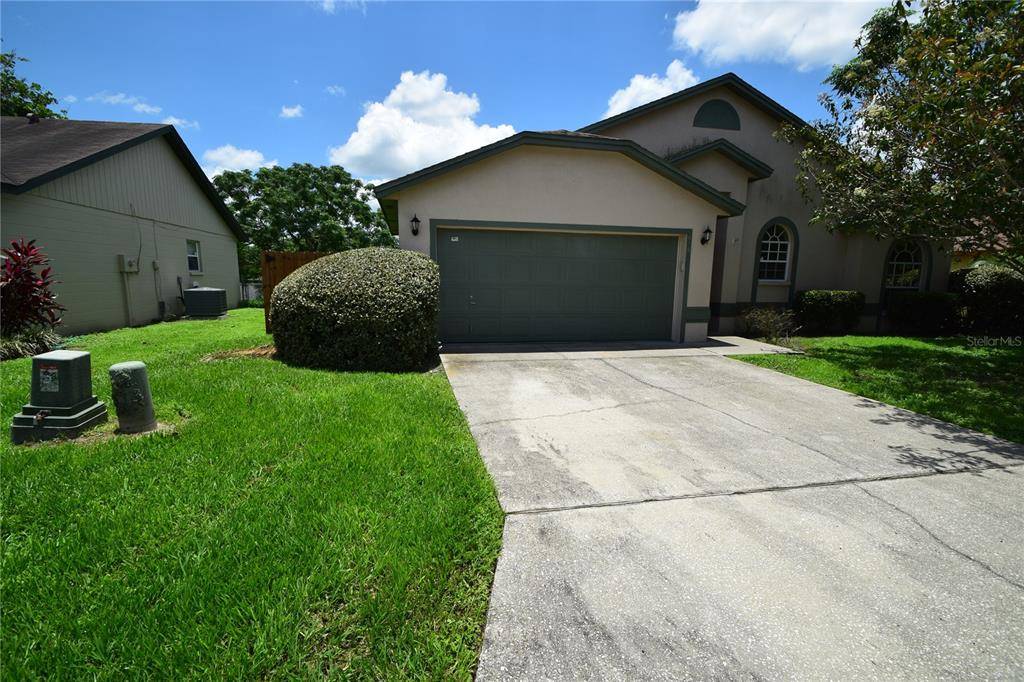 Lakeland, FL 33813,448 EMERALD COVE LOOP