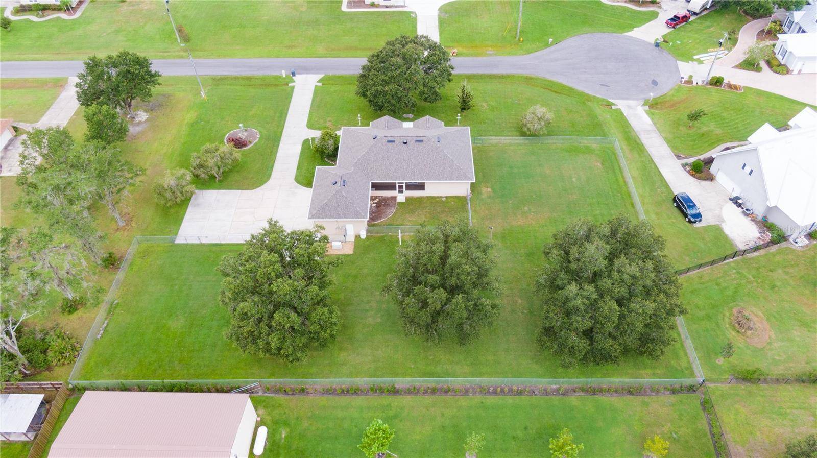 Lakeland, FL 33811,5714 PINEDALE LN