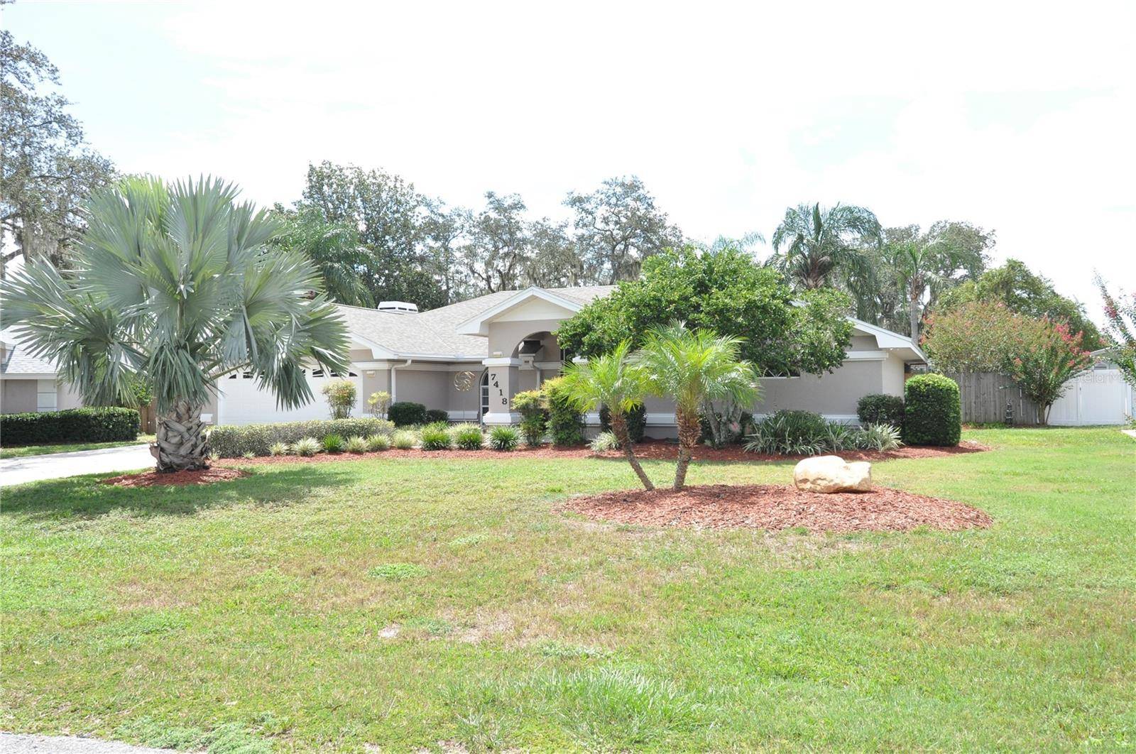 Lakeland, FL 33809,7418 LOCKSLEY LN