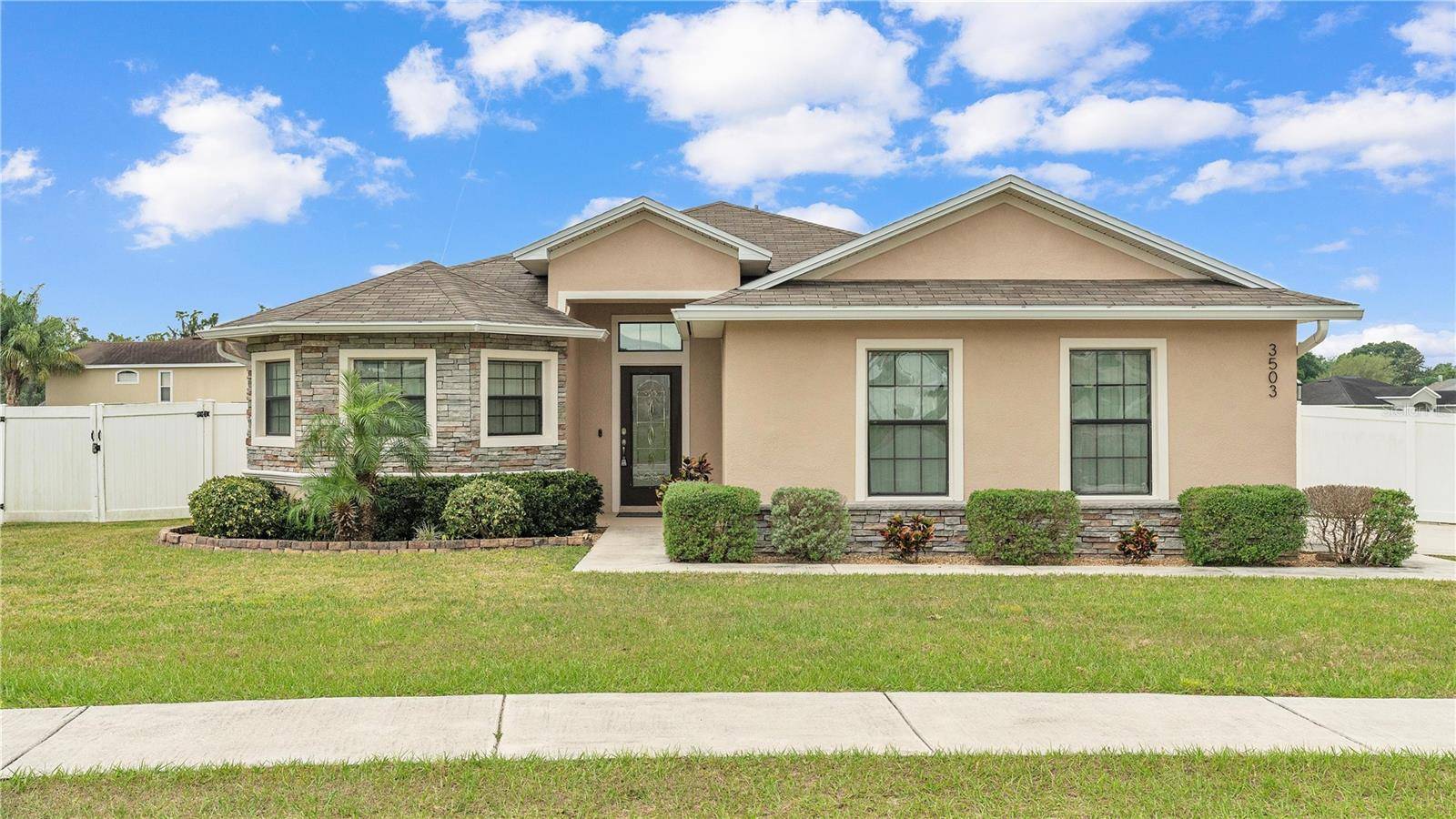 Lakeland, FL 33812,3503 KENWOOD XING