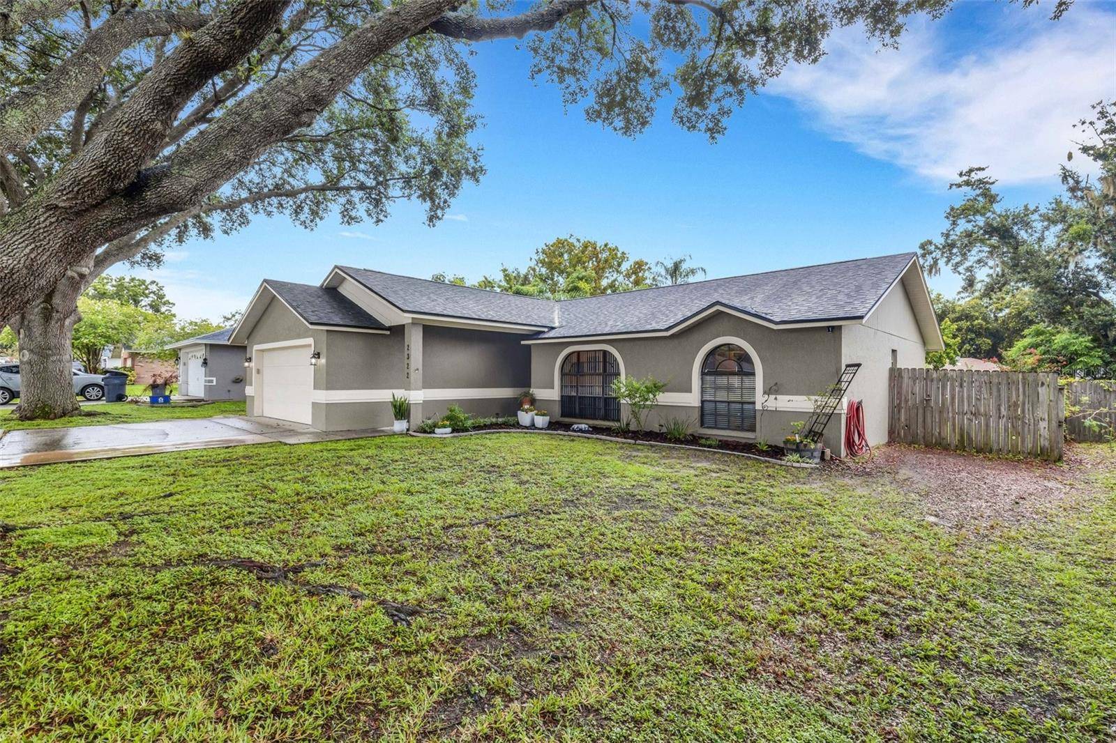 Lakeland, FL 33812,2322 EASTMEADOWS CT