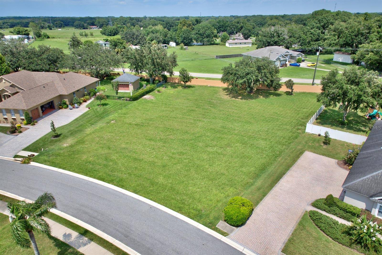 Lakeland, FL 33810,HILLSIDE LANDINGS RD