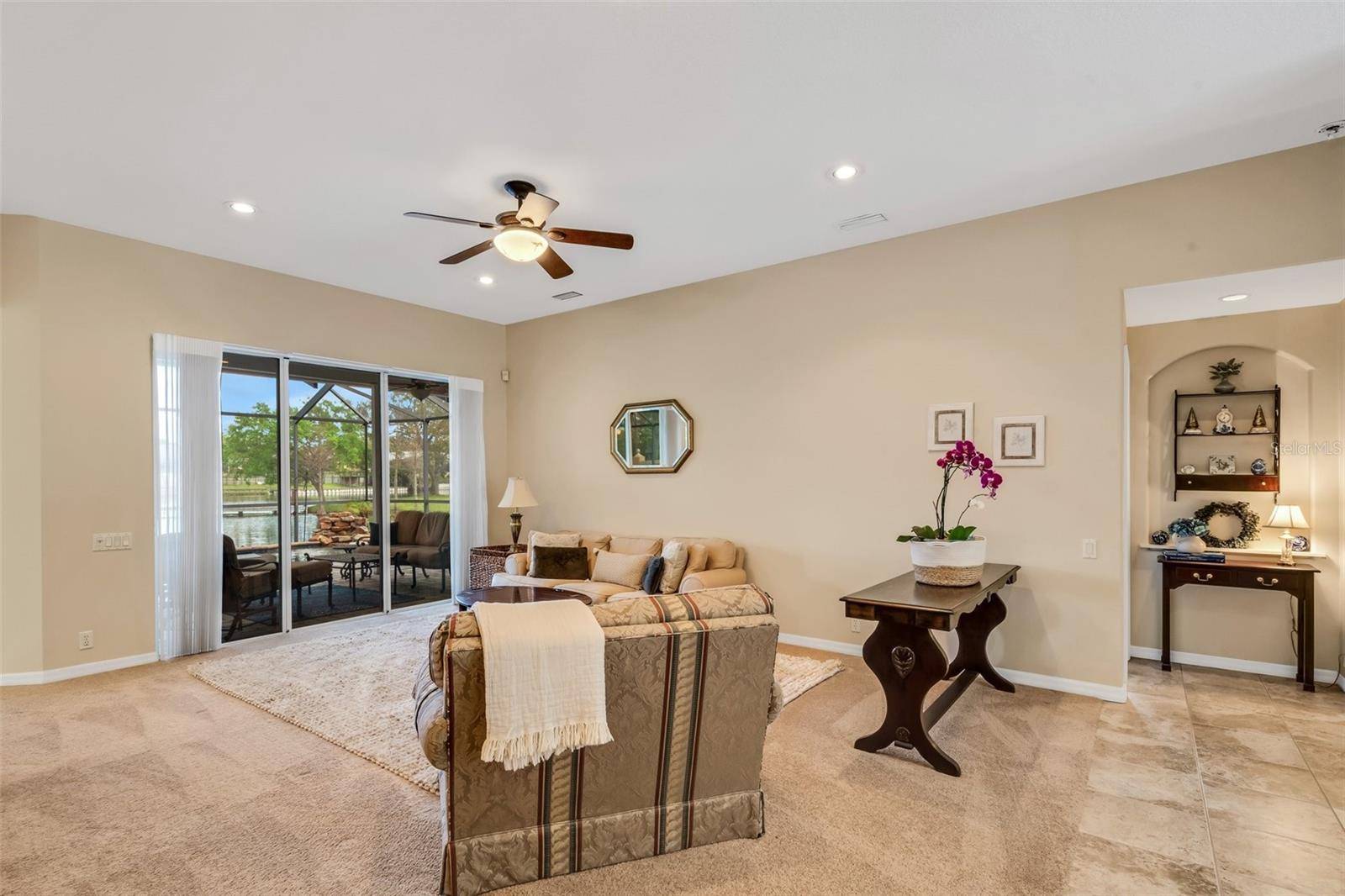 Lakeland, FL 33813,5933 LAKE VICTORIA DR
