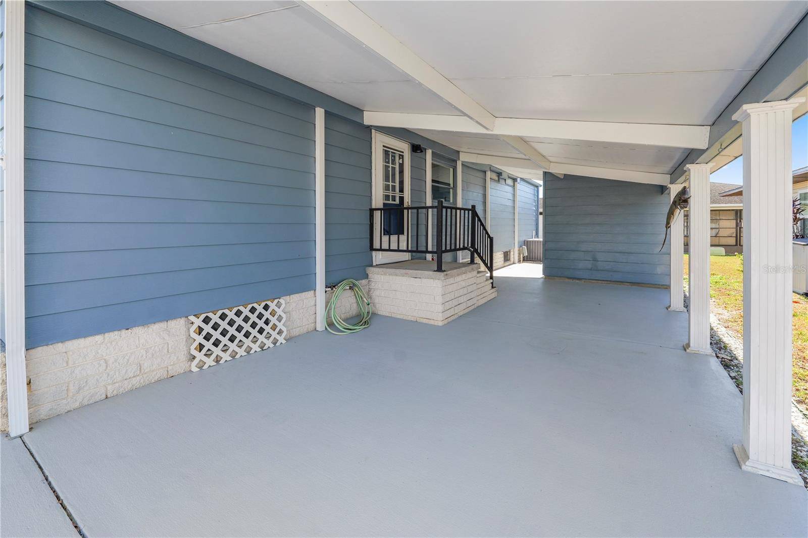 Lakeland, FL 33810,2206 GOLDEN HORSESHOE CIR N