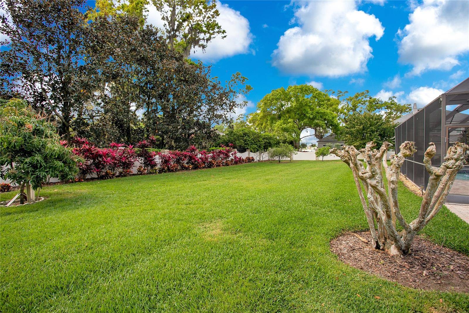 Lakeland, FL 33803,1419 HOLLINGSWORTH OAKS DR