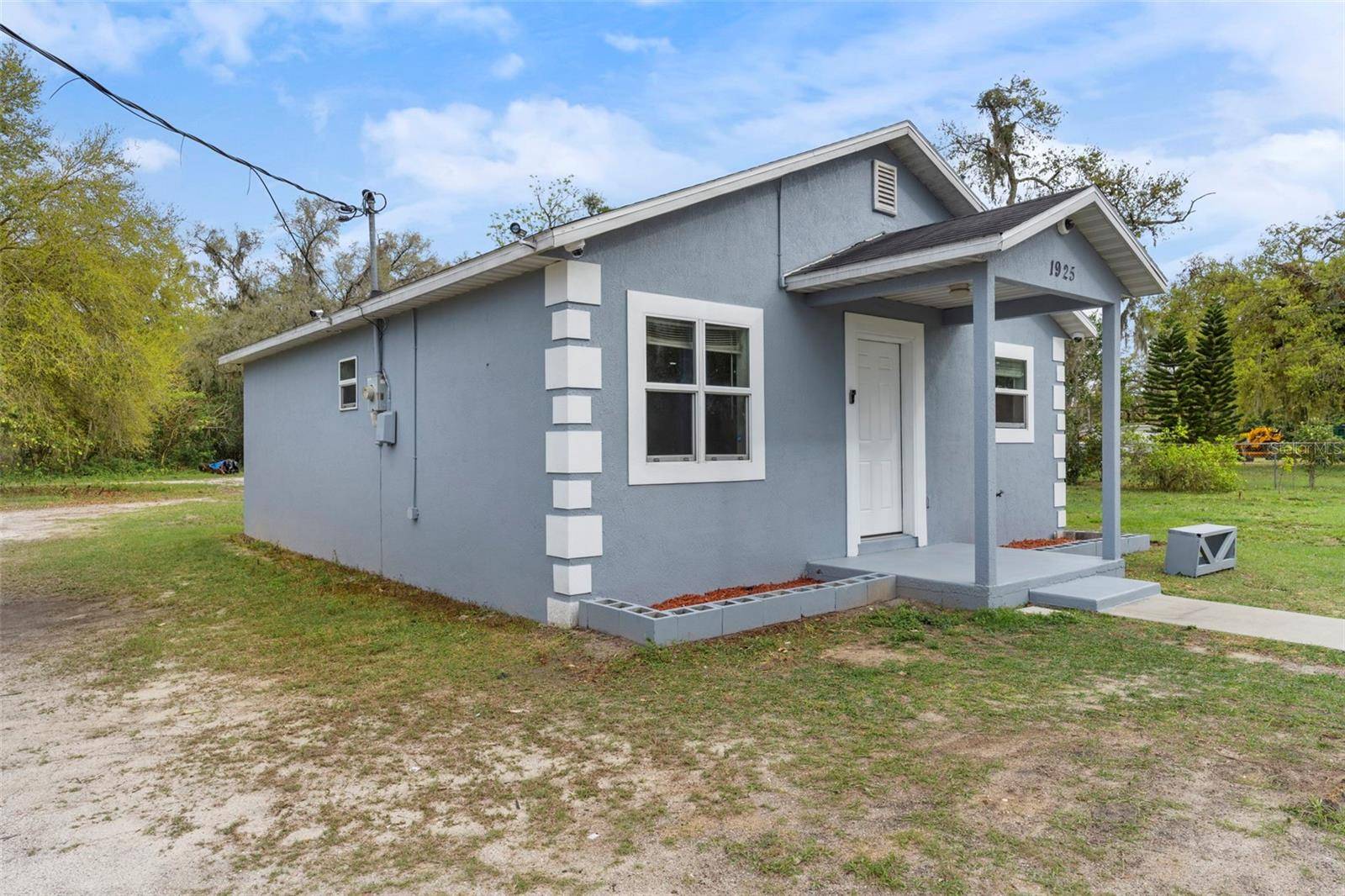 Lakeland, FL 33801,1925 N COMBEE RD