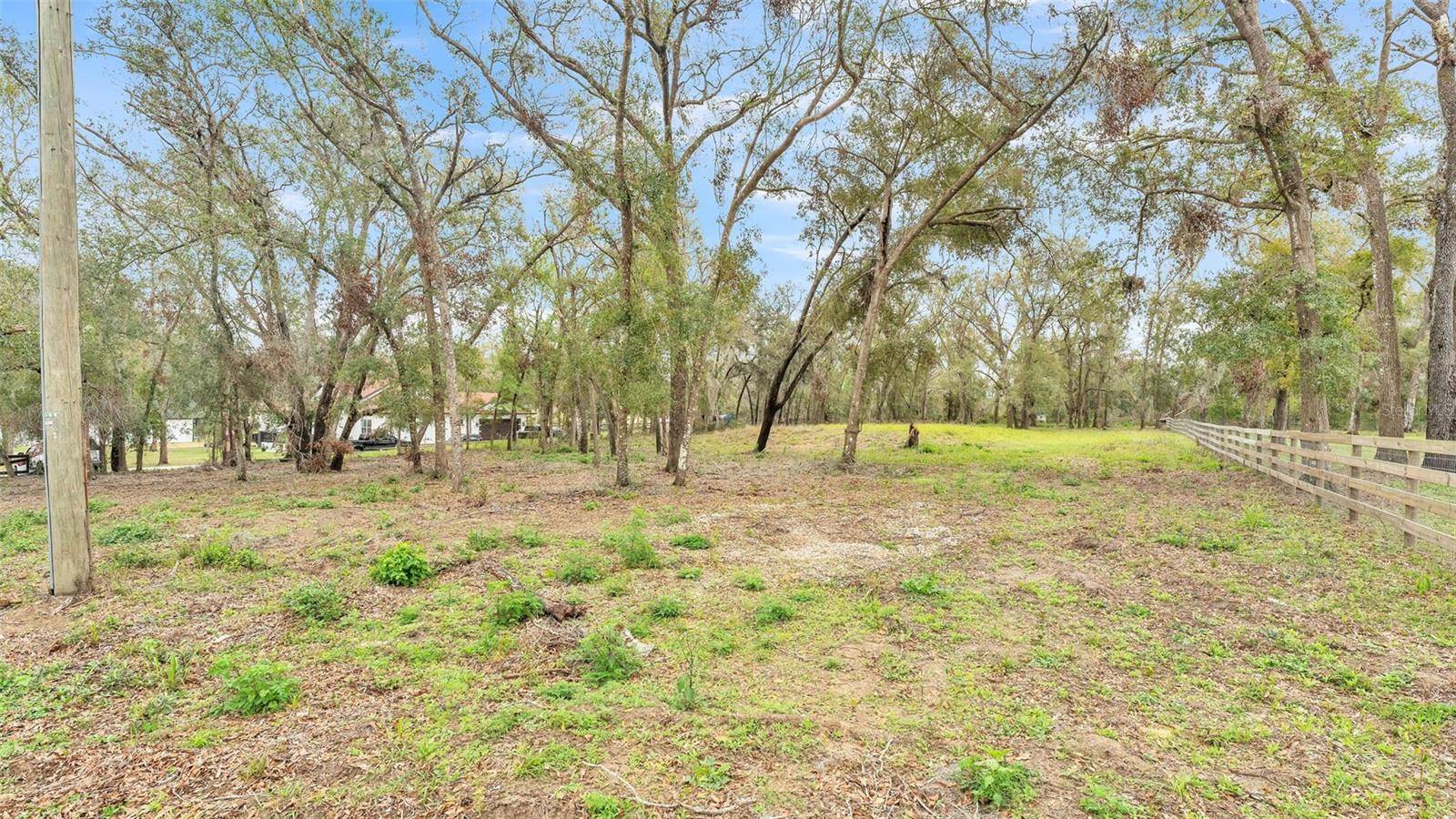 Dade City, FL 33525,35174 ROTH LN