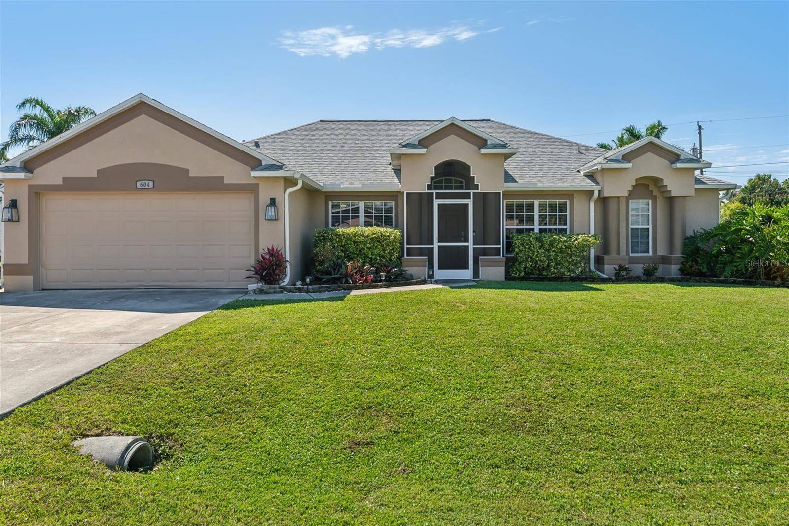 Cape Coral, FL 33904,604 SE 31ST TER