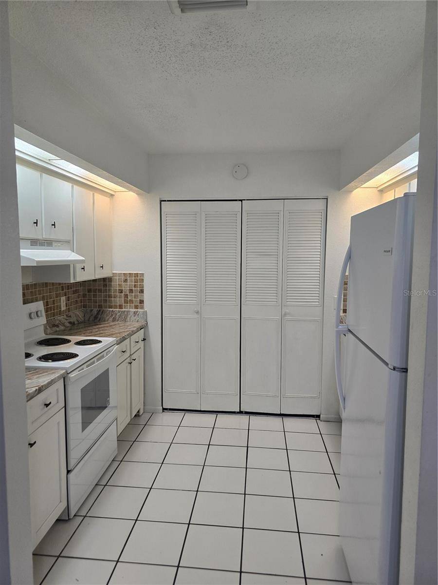 Lakeland, FL 33801,2927 7 IRON DR #0
