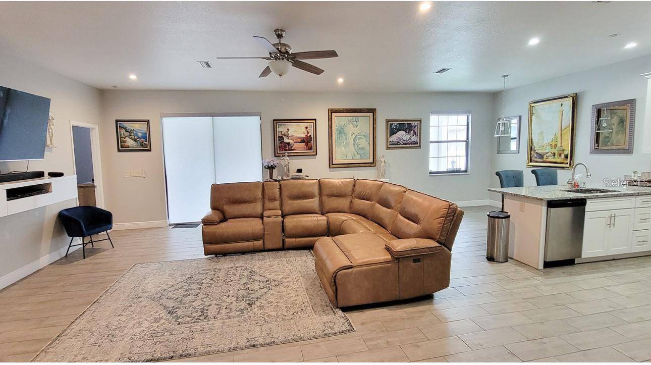Winter Haven, FL 33880,2436 AVENUE D SW