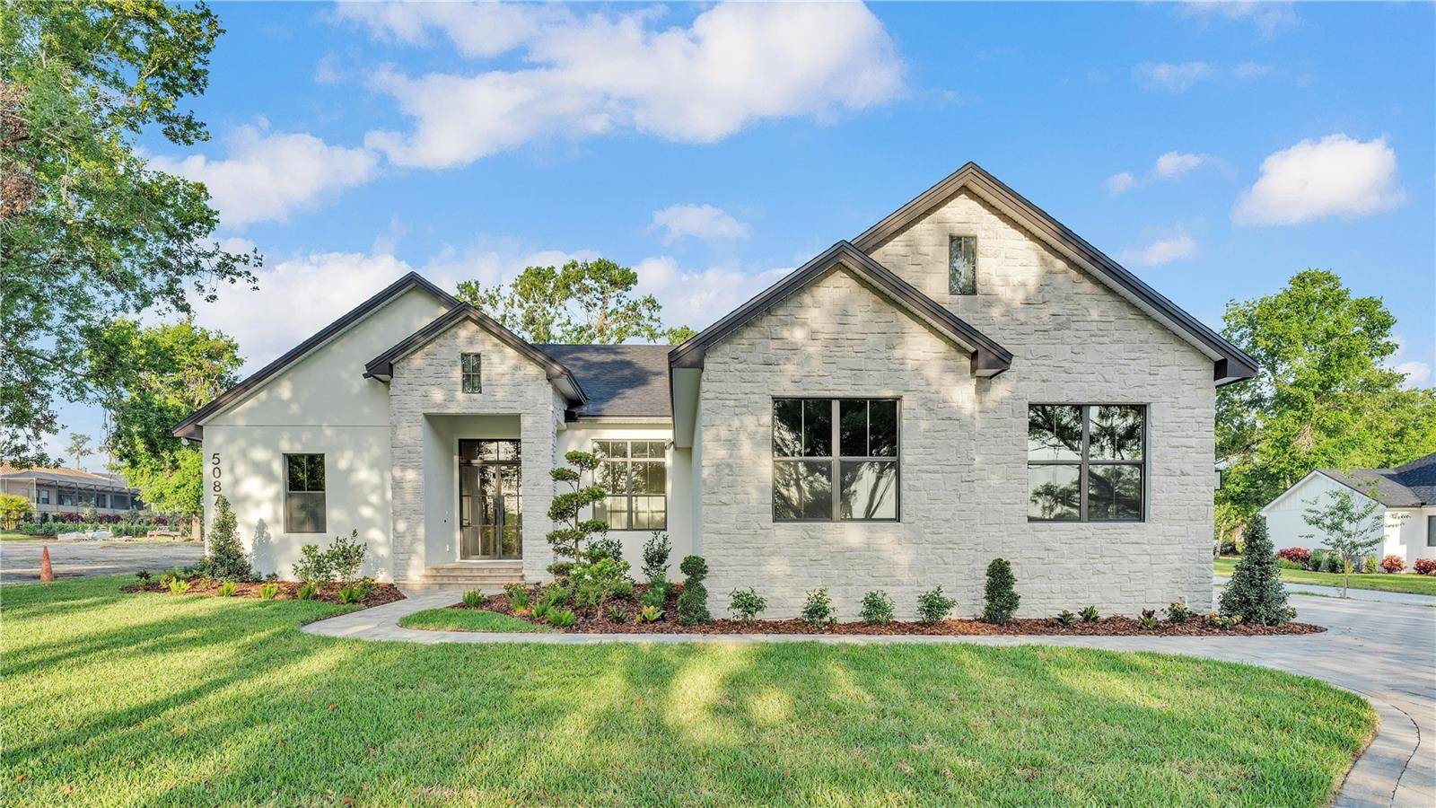 Lakeland, FL 33813,5087 CLIFFSIDE DRIVE