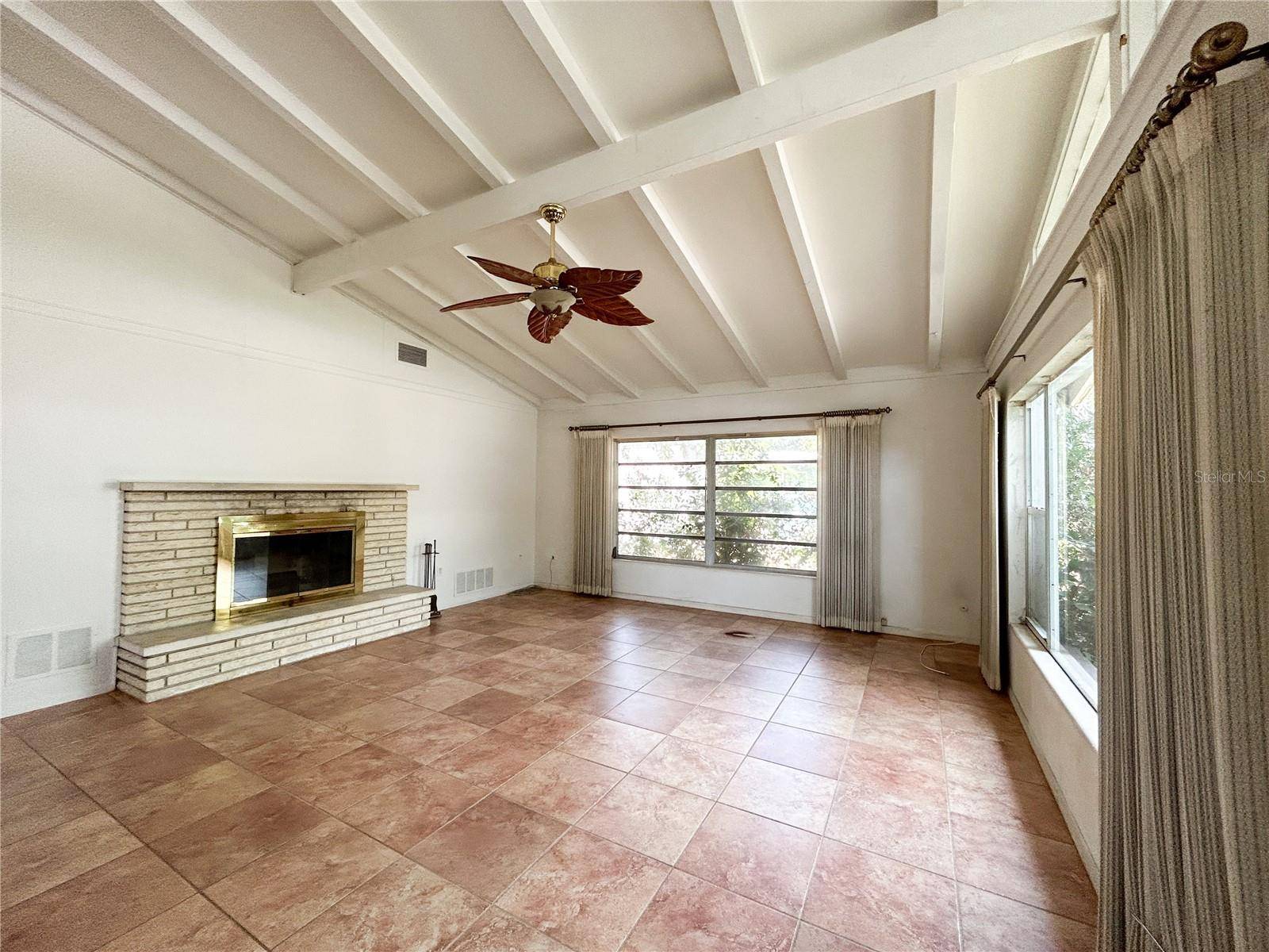 Sarasota, FL 34239,2415 GOLDENROD ST