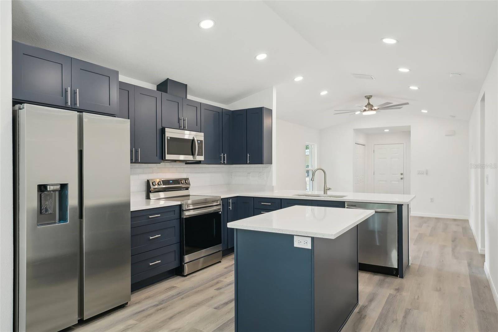 Lakeland, FL 33805,950 W 2ND ST