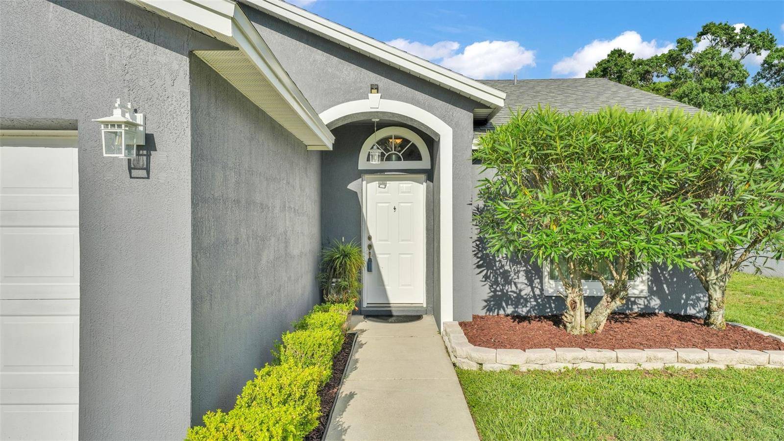 Winter Haven, FL 33880,242 KINGS POND AVE SW