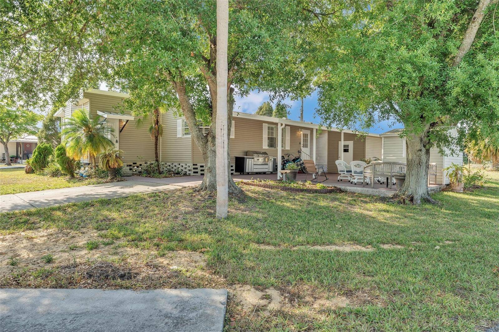 Lakeland, FL 33801,3615 LAZY LAKE DR S