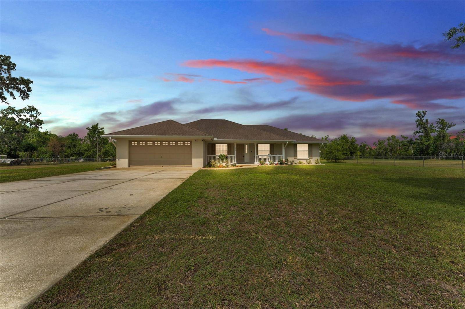 Lakeland, FL 33810,8904 CARROLWOOD DR