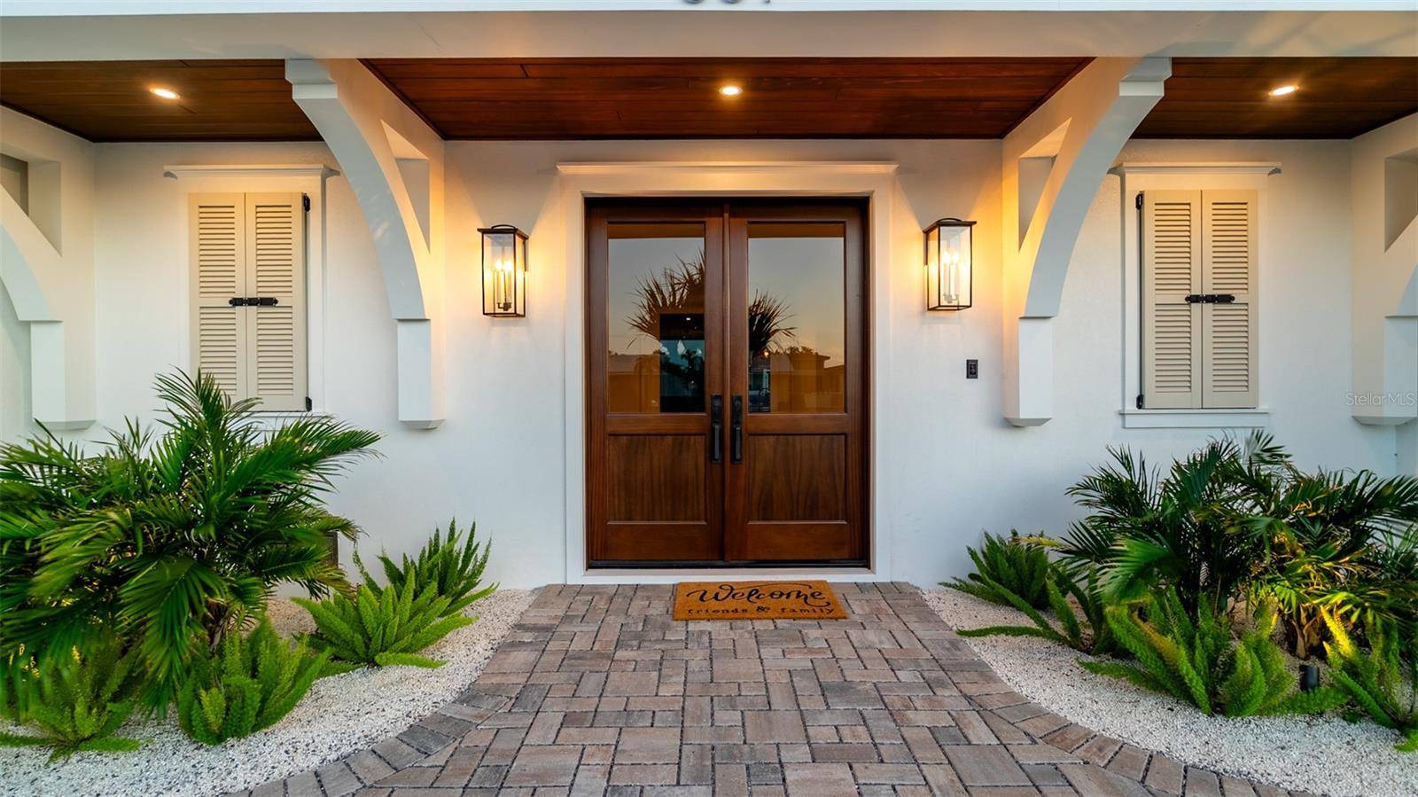 Holmes Beach, FL 34217,531 68TH ST