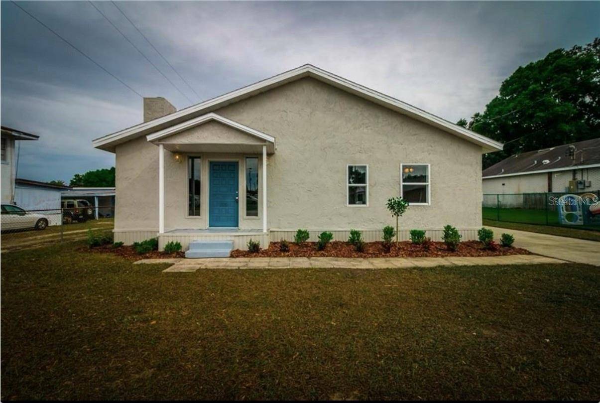 Auburndale, FL 33823,208 CENTER ST
