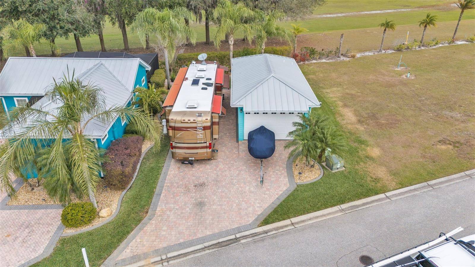 Polk City, FL 33868,3247 RED TAIL HAWK DR