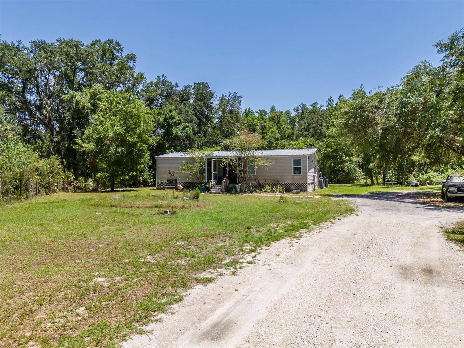 Plant City, FL 33565,5205 BRUTON RD