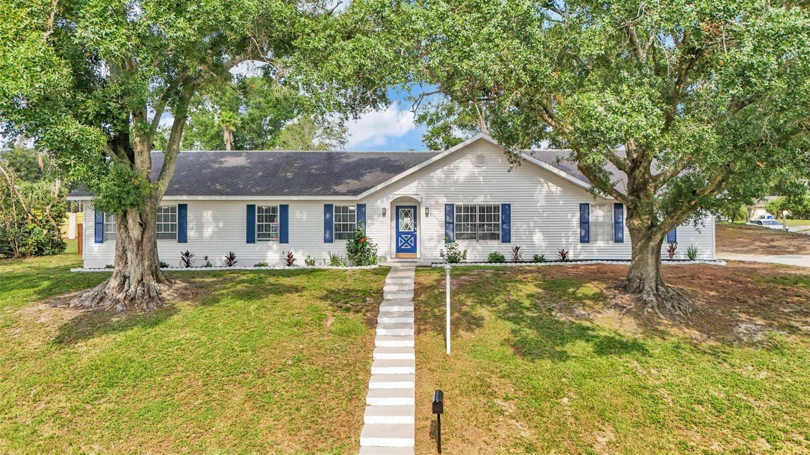 Lakeland, FL 33813,4825 FOXRUN