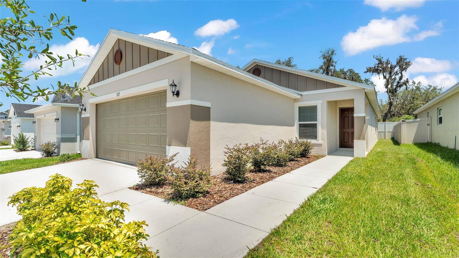 Auburndale, FL 33823,727 CHESTNUT LN