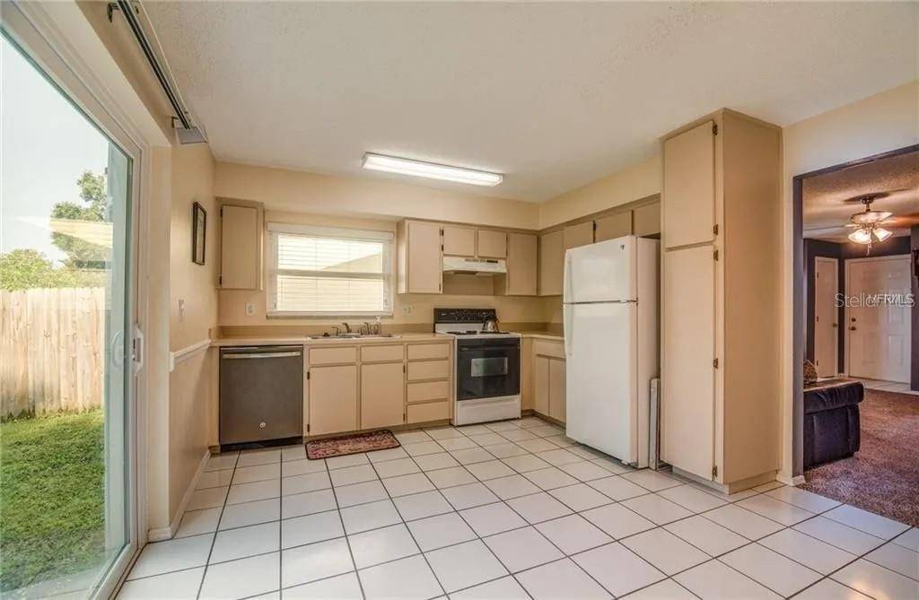 Lakeland, FL 33811,1410 BRAMBLEWOOD DR