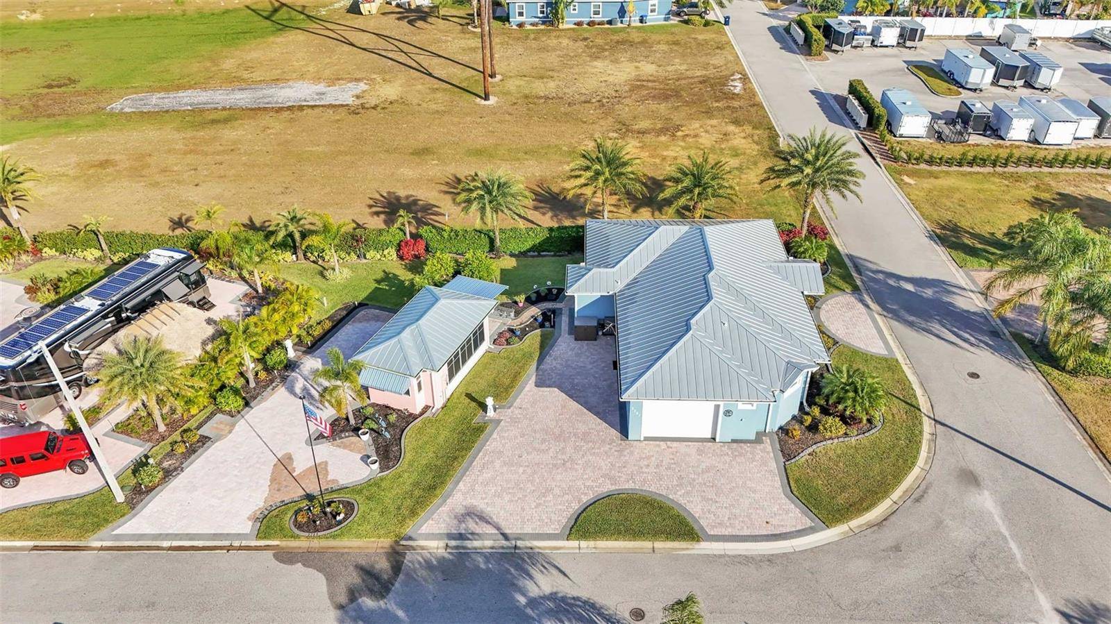 Polk City, FL 33868,3287 RED TAIL HAWK DR