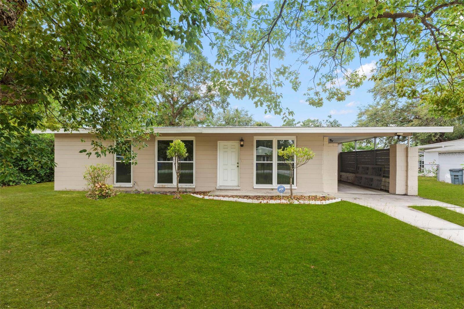 Tampa, FL 33613,1018 BRIARWOOD AVE