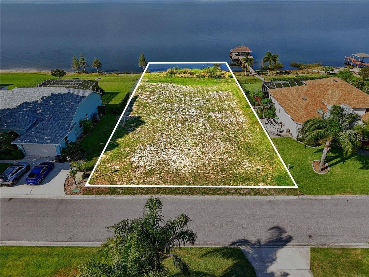 Winter Haven, FL 33880,437 ARCHAIC DR