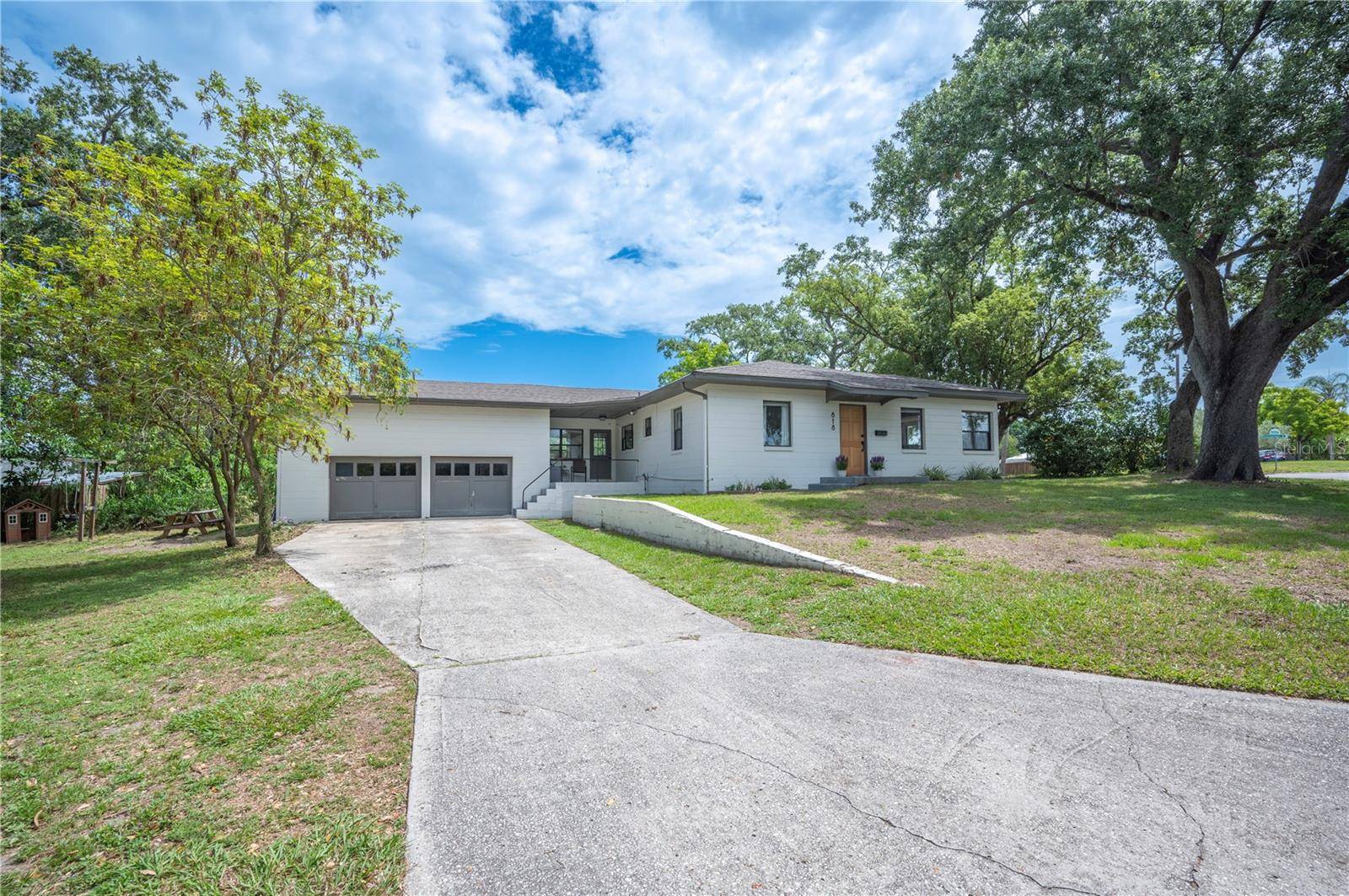 Lakeland, FL 33803,818 WOODWARD ST
