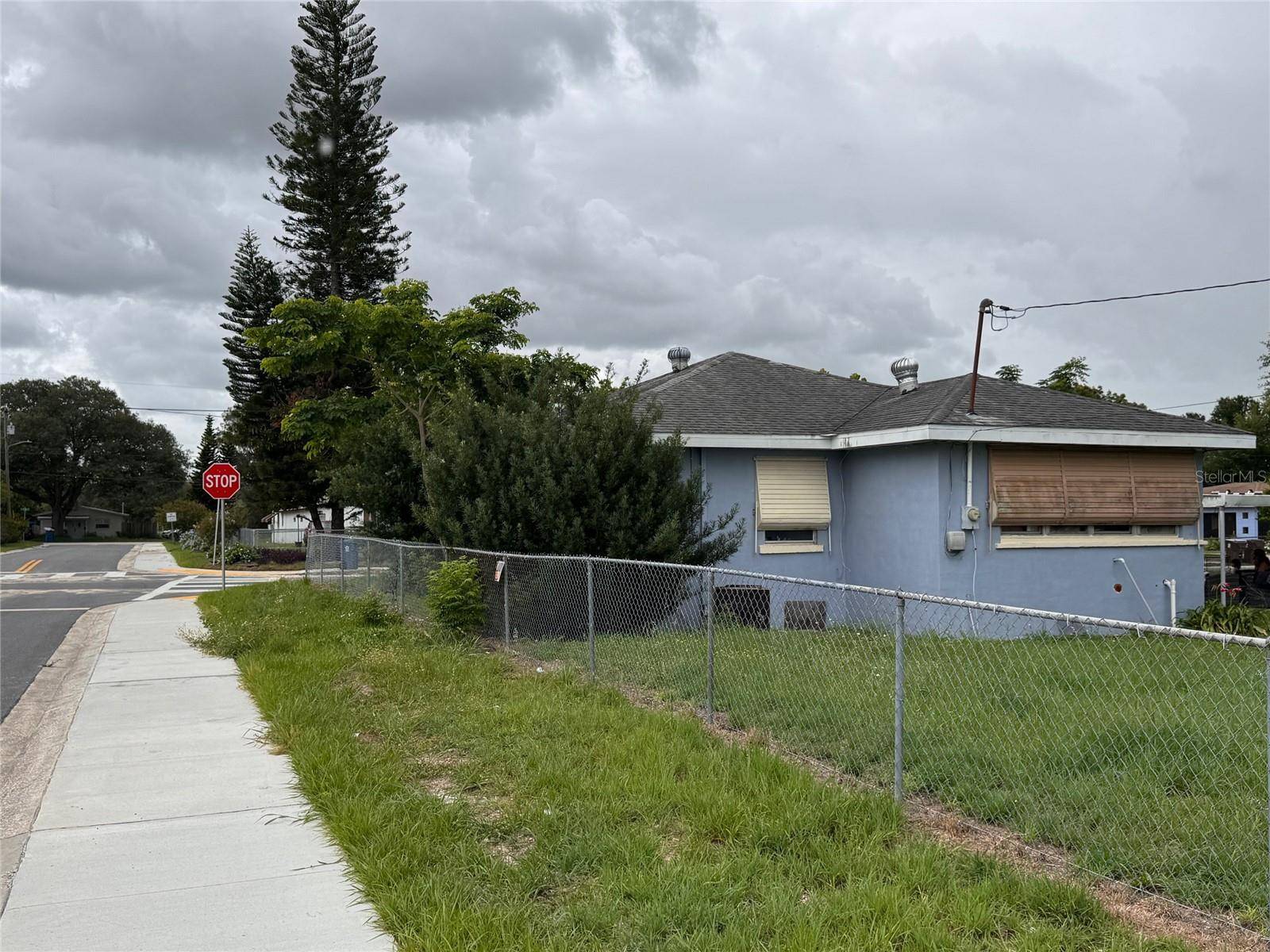 Lake Wales, FL 33853,337 PEARL ST