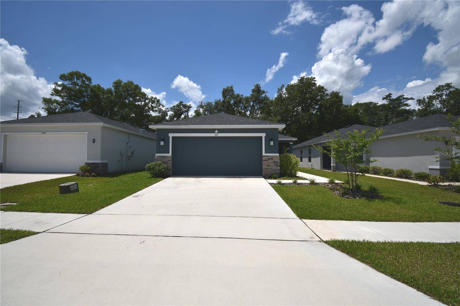 Auburndale, FL 33823,312 WALNUT LN