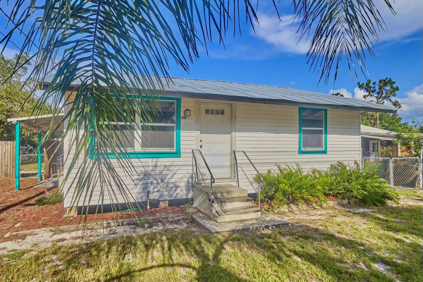 Frostproof, FL 33843,200 SPURLOCK RD
