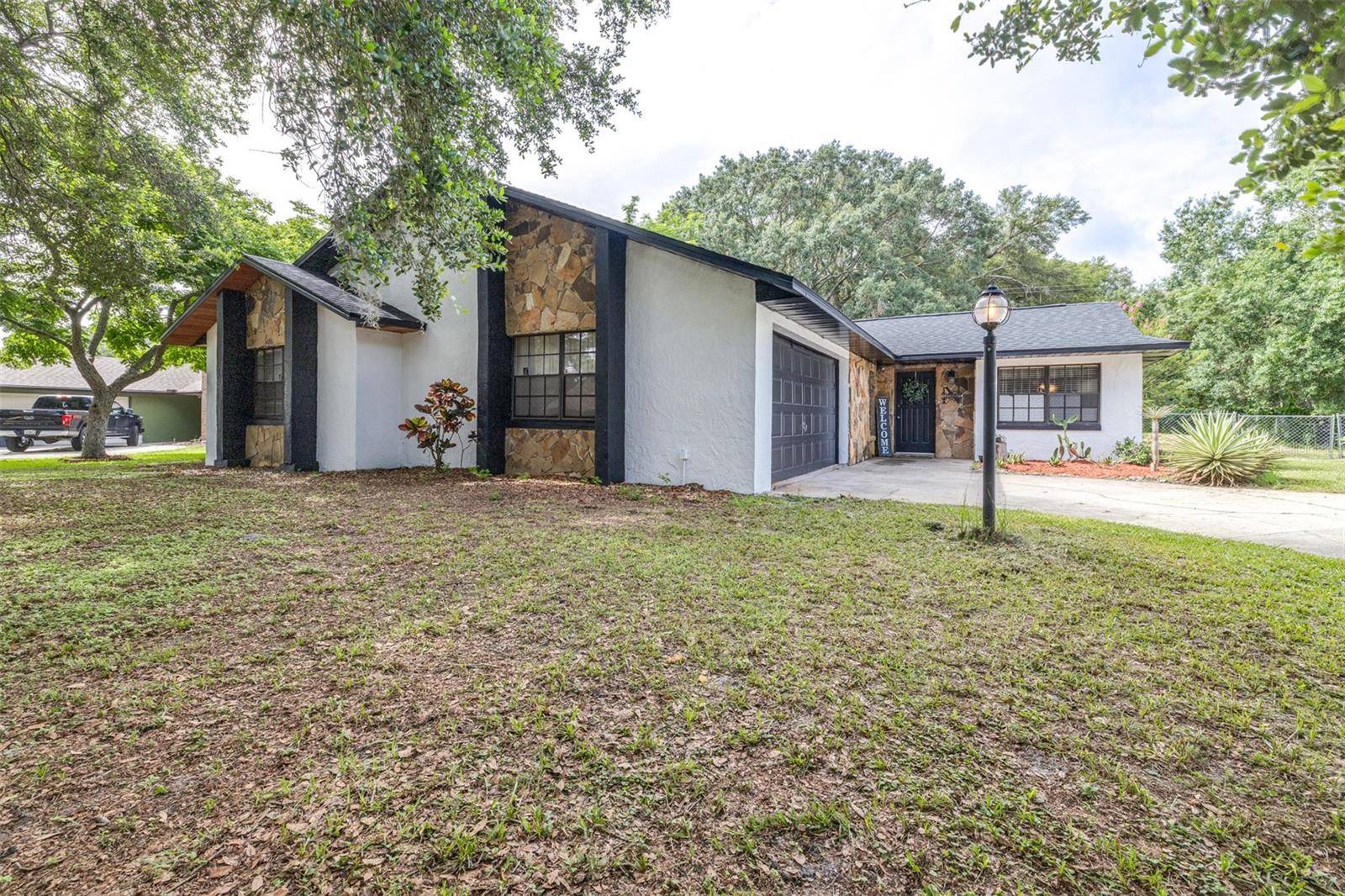Auburndale, FL 33823,910 VAN DR