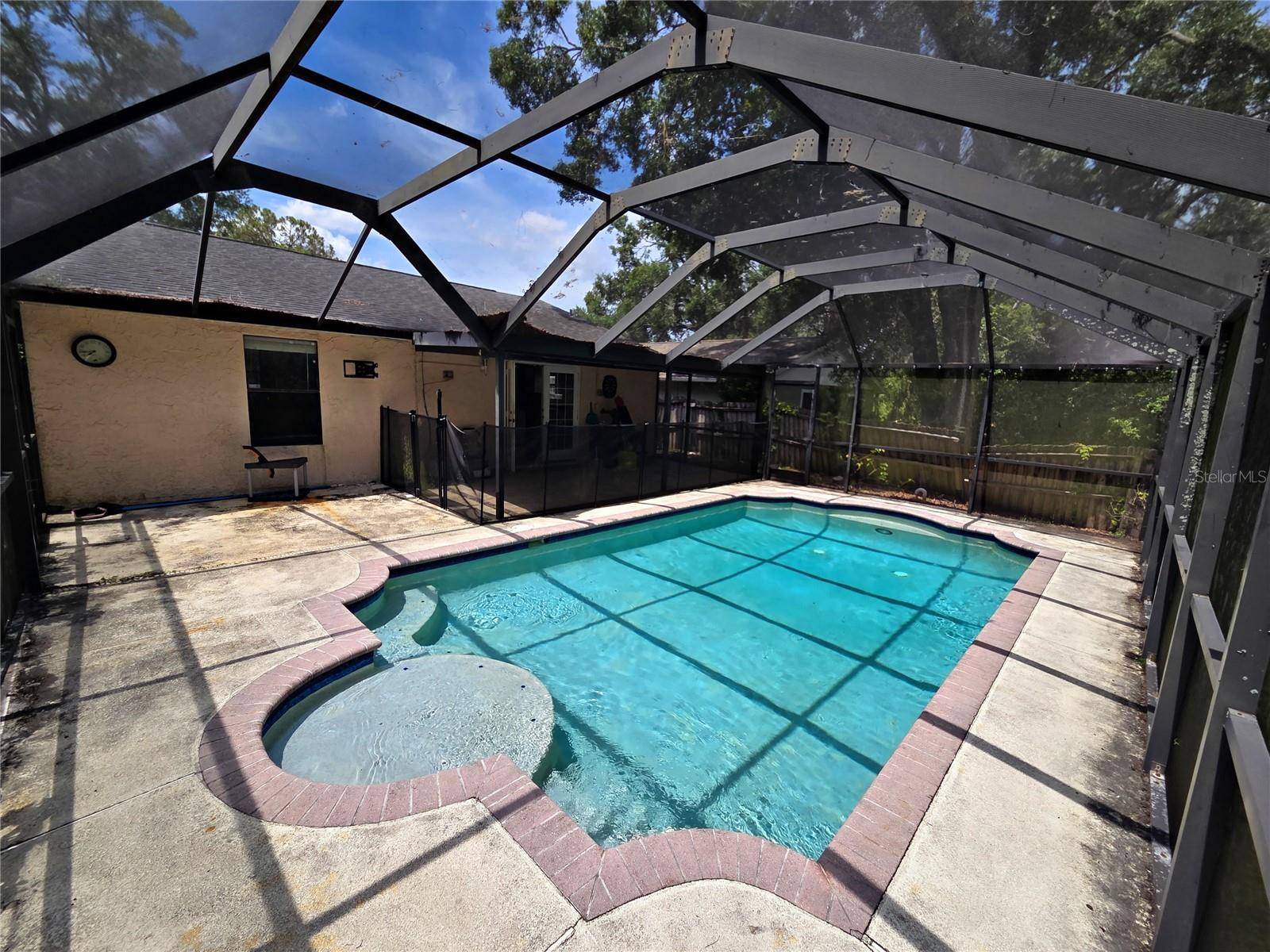 Tampa, FL 33624,12212 HIDDEN BROOK DR