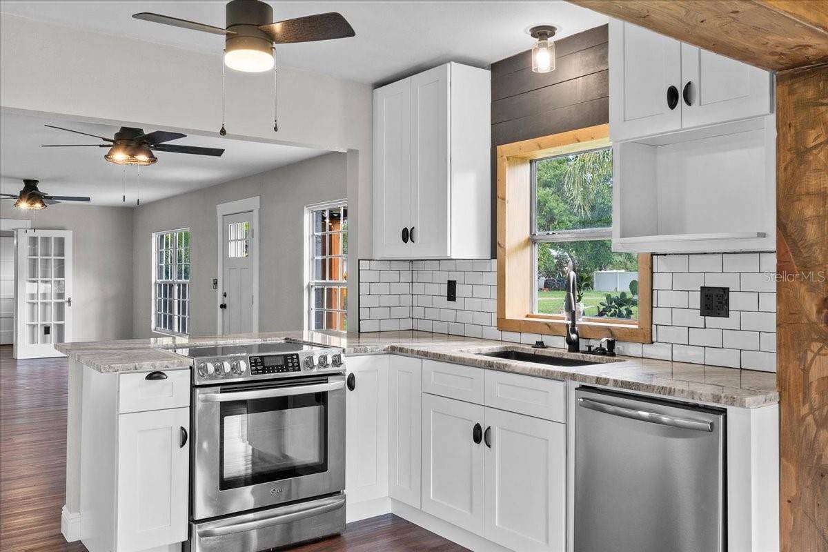 Lakeland, FL 33803,504 PRADO PL