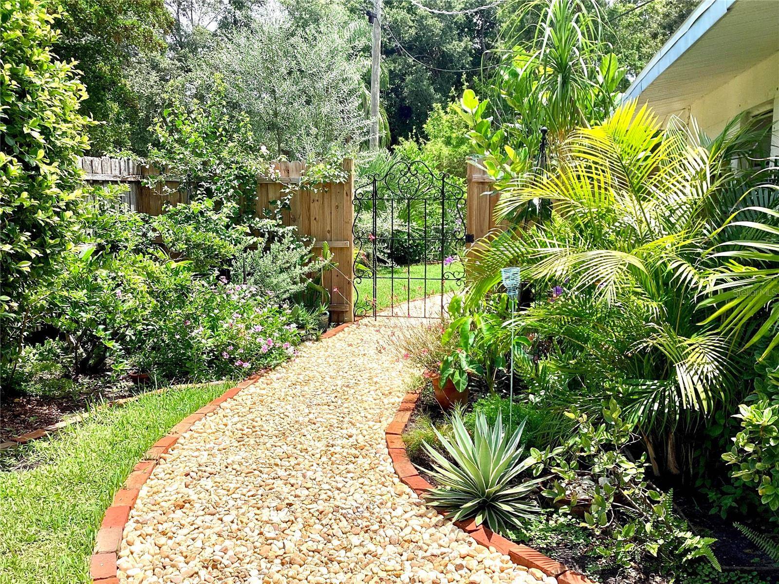 Sarasota, FL 34231,4718 CRYSTAL AVE