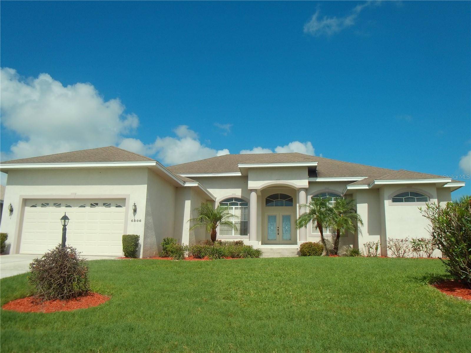 Lakeland, FL 33810,6806 HUNTINGTON HILLS BLVD